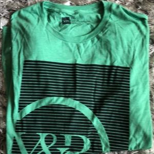NWOT Young and Rcklss Men’s T-shirt